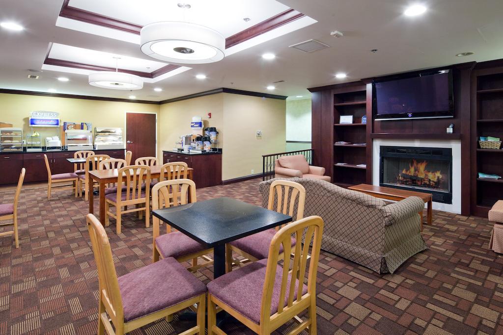Holiday Inn Express Cincinnati-Lawrenceburg Dış mekan fotoğraf