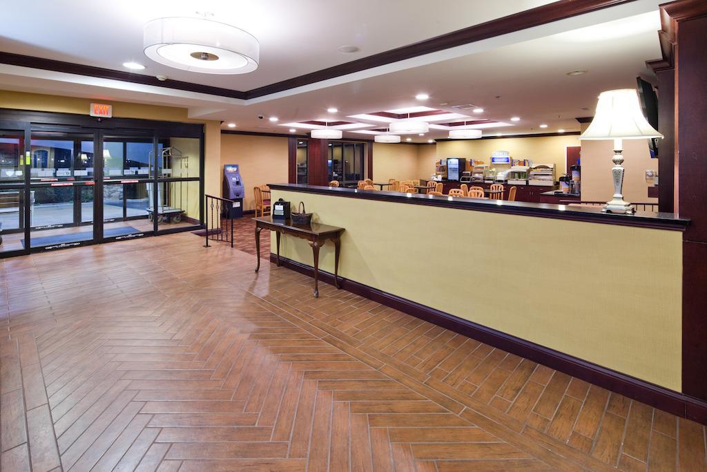 Holiday Inn Express Cincinnati-Lawrenceburg Dış mekan fotoğraf